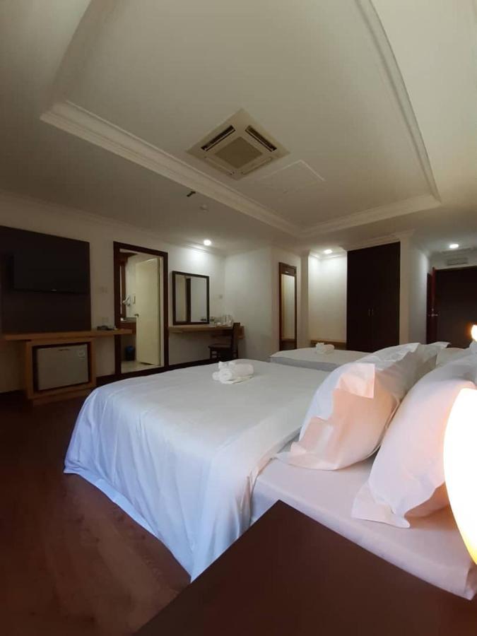 Sara Hotel Labuan Exterior foto
